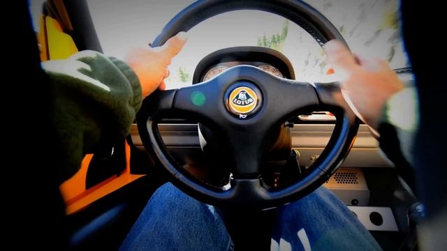 Lotus Elise 111S (S1) - A Perfect Autumn Drive смотреть онлайн