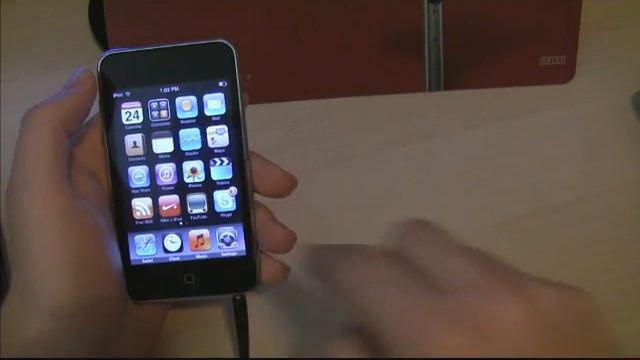 Skype Ipod Touch 2G VOIP guide - How to use internal speaker with mic plugged in смотреть онлайн