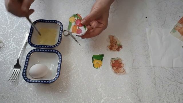 Декупаж пасхальных яиц с помощью салфетки смотреть онлайн