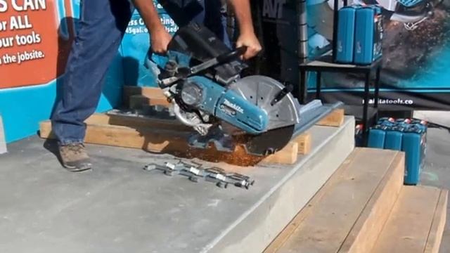 Makita 4-Stroke Power Cutter смотреть онлайн