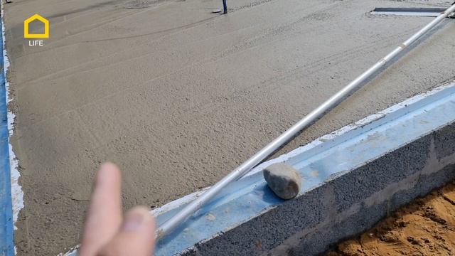 Финишный этап заливки фундамента УФФ смотреть онлайн