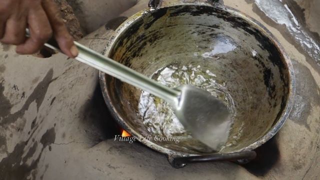 FISH CURRY Recipe | Traditional Fish Curry Recipe Cooking by Village GRANDMOTHER/Village Food Recip смотреть онлайн
