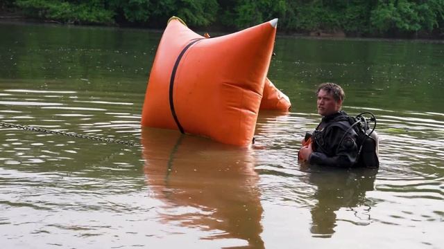 KEY STILL INSIDE! Stolen Dodge Stratus Car Found Underwater! (MUDDY Recovery) смотреть онлайн