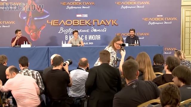 Эндрю Гарфилд – Как Живет Новый Человек-Паук смотреть онлайн