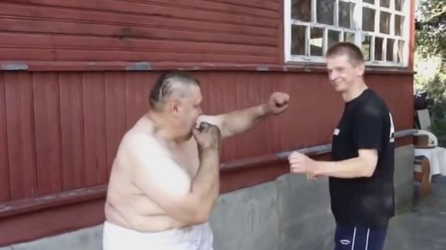 Pan Krzysztof zachęca młodzież do uprawiania sportu 60FPS смотреть онлайн