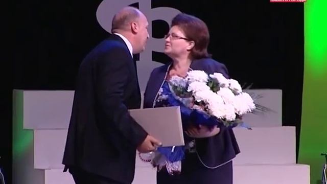 Медиков поздравили с праздником смотреть онлайн