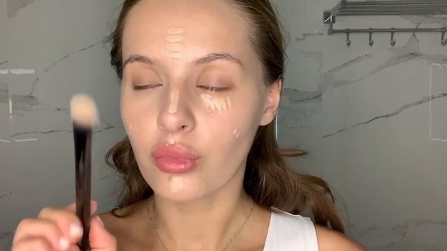 ДЕЛАЕМ ИДЕАЛЬНЫЙ ТОН ЗА 5 МИНУТ: Макияж с эффектом загара смотреть онлайн