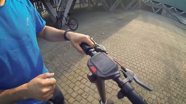 Cual es Mejor "Xiaomi vs Bongo Z Red". Patinetes Eléctrico смотреть онлайн
