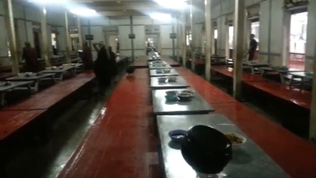 Gandaryone Monastery - Amarapura, Myanmar смотреть онлайн