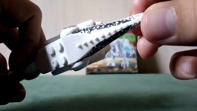 Малыш Индоминус Рекс из Китая. Лего парк юрского периода. смотреть онлайн