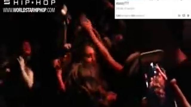 Danny Brown Gets Head On Stage смотреть онлайн