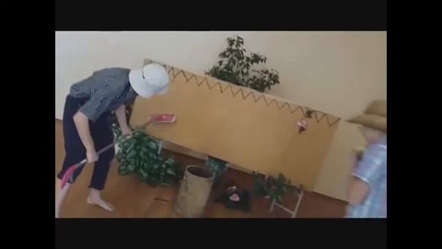 Театрализованная постановка эпизода из рассказа М.Твена "Покраска забора" смотреть онлайн