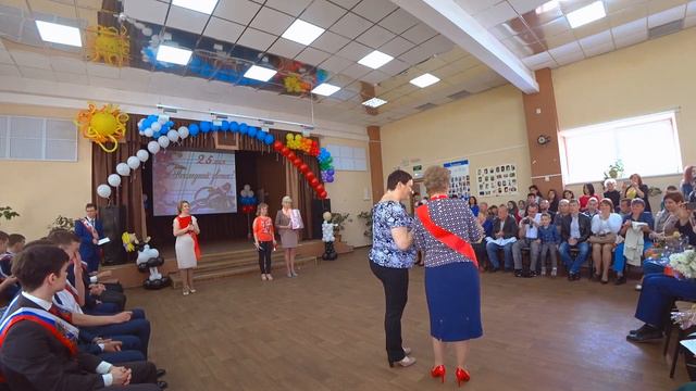 Последний звонок 11"А" класс, 2017 год смотреть онлайн
