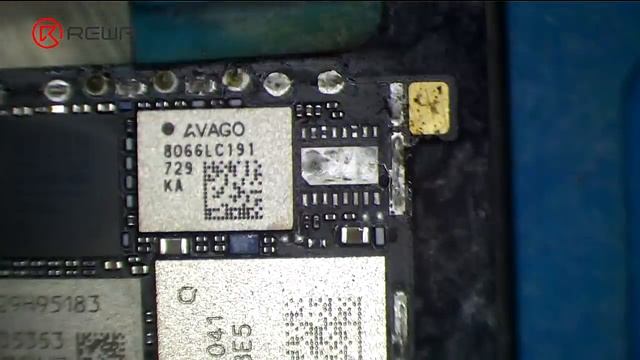 How to Fix iPhone X Battery Draining Fast - Fault Hides Under the Card Reader смотреть онлайн