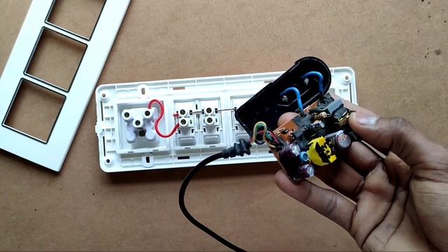 how to make usb charging point socket || usb board kaise banaye || USB charging board kaise banaen смотреть онлайн
