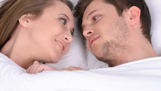 Мы с подругой жены остались одни в квартире, и тут любовное веселье началось #историилюбви смотреть онлайн