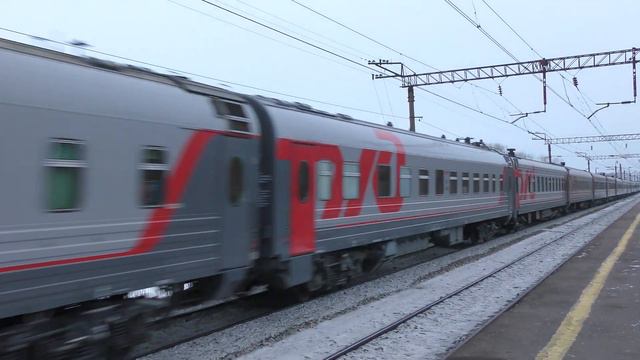 Электровоз ЭП1М-511 с пассажирским поездом смотреть онлайн