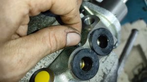 ЗАМЕНА ГЛАВНОГО ТОРМОЗНОГО ЦИЛИНДРА И ТОРМОЗНОЙ ЖИДКОСТИ | GOLF 3