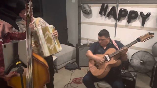 Corr. De Pido Diaz - javieron Beltran ft. Jorge Molina y los de canela смотреть онлайн