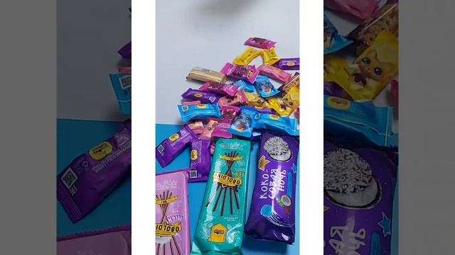 Детский сладкий новогодний набор шоколадных конфет в подарок смотреть онлайн