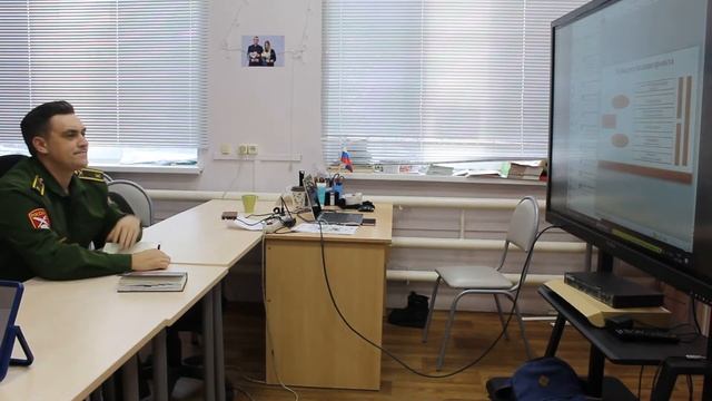 "Все персонажи выдуманы, любые совпадения случайны" смотреть онлайн