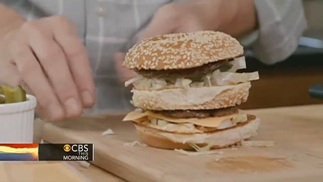 Big Mac special sauce: Chef shows how it's made смотреть онлайн