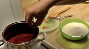 Вишнёвый конфитюр, он же  - джем. Просто, очень вкусно целый год!