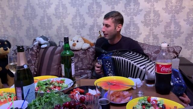 Алексей Симонов «Ехали цыгане не догонишь» смотреть онлайн