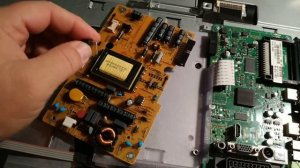 Снова такой же. Ремонт телевизора LCD TOSHIBA 22L1333G