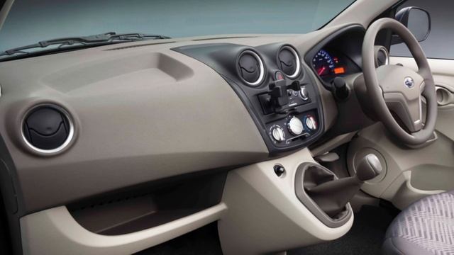 Datsun Go - первая модель возрожденного бренда Датсун! Обзор Александра Михельсона!