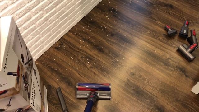 ОНЛАЙН ТРЕЙД.РУ — Пылесос Dyson V7 Parquet Extra