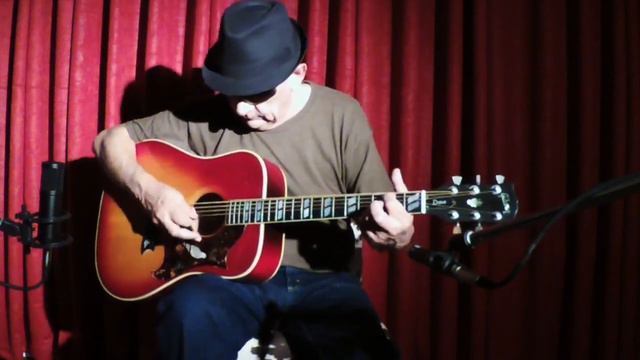 1973 Gibson Dove Custom смотреть онлайн