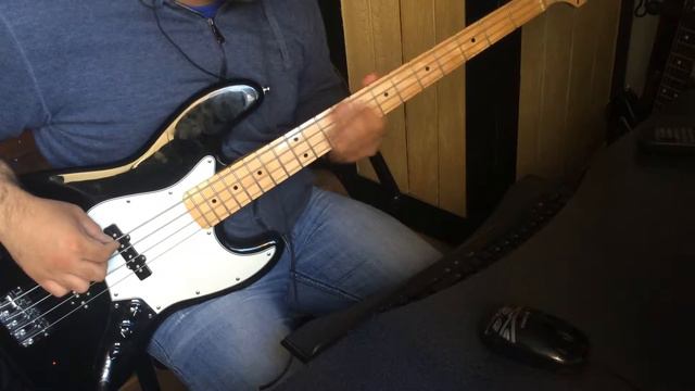 Fender MIM soundcheck | Under the Bridge (RHCP) | Bass cover смотреть онлайн