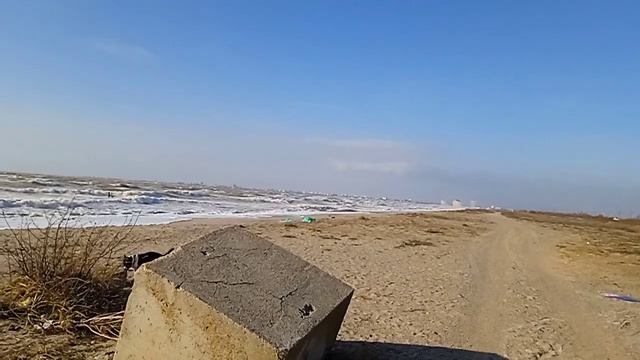море волнуется два смотреть онлайн