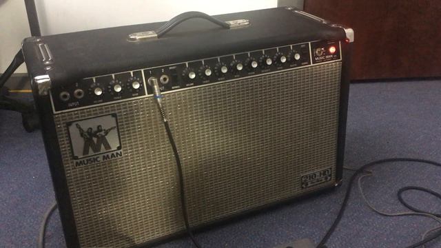 Music Man 210HD One Thirty amp (demo) смотреть онлайн