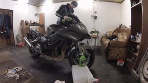Как постичь камасутру / Прокачка тормозов HONDA CBR 1100 XX