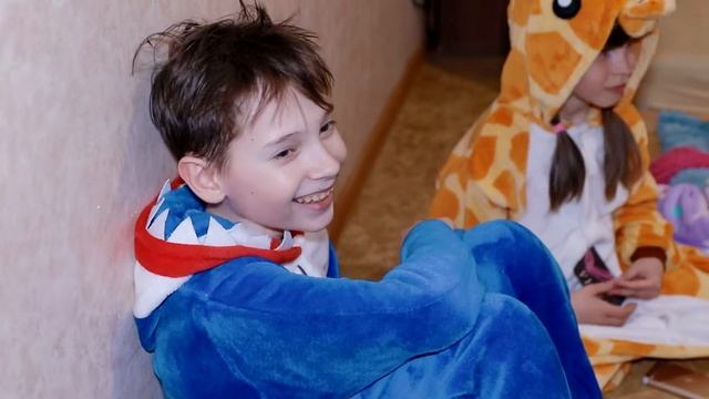 2019.04.10 ДР в стиле кигуруми смотреть онлайн