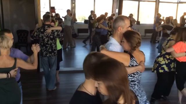Tango class in EdissaDNItango (Moscow) 16.06.18 смотреть онлайн