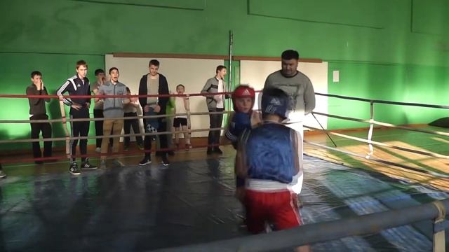 БОЙЦОВЫЙ КЛУБ-УРАЛ. ВЫПУСК 14. смотреть онлайн