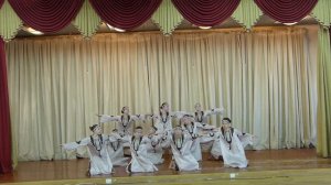 Танец «Выйду ночью в поле с конем» Исполняют учащиеся хореографического отделения