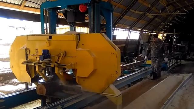 Мощная,профессиональная ленточная пилорама смотреть онлайн