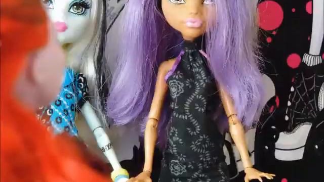 Готовимся к приезду Дракулауры \\\\Клод в трусах ? смотреть онлайн