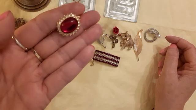 СУНДУЧОК ВАЛЕНТИНЫ 19 серия смотреть онлайн