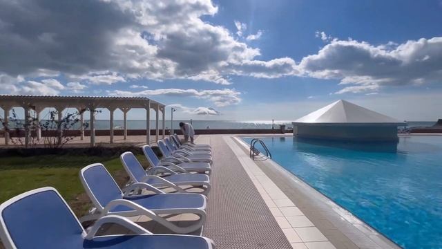 Обзор отеля В АЛУШТЕ RIVIERA SUNRISE RESORT & SPA 5 ⭐️ VLOG смотреть онлайн