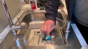 Как убрать царапины со стальной мойки?