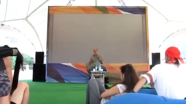 Табачный лоббист Олег Румянцев оправдывается на Селигере смотреть онлайн