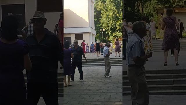 а я люблю твою походку.... смотреть онлайн