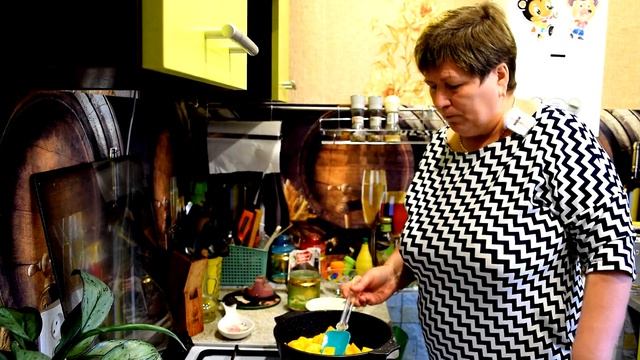 НЕ ЛЮБИШЬ ТЫКВУ? ПОСЛЕ РЕЦЕПТА - ЖАРЕННАЯ ТЫКВА В ЧЕСНОЧНОМ СОУСЕ - ПРОСТО ОБОЖАЮ! смотреть онлайн