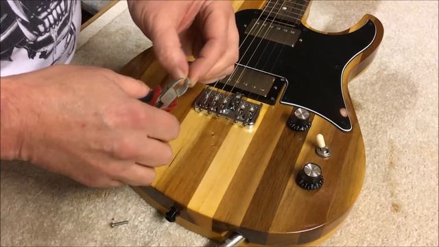 Luthier's Tips & Tricks # 27, One way to fix a bridge that won't intonate смотреть онлайн