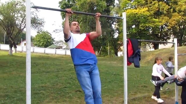 Подтягивания На Турнике ► Заруба По Подтягиваниям (ПОДРОСТКИ Vs Взрослые ДЯДИ) ★ смотреть онлайн